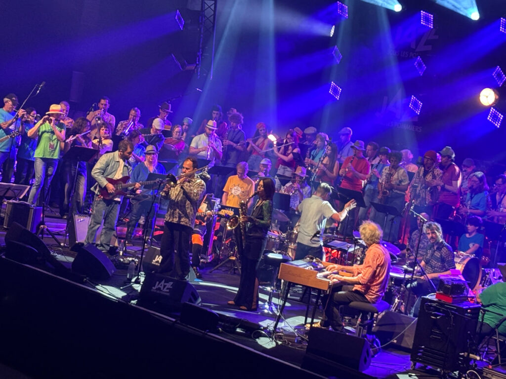 Emmanuel Bex et les fanfares - "Eddy m'a dit", hommage à Eddy Louiss à Coutances